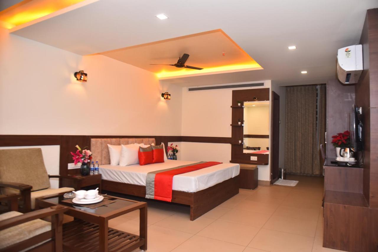 דירות M R Residency Dharwad. מראה חיצוני תמונה